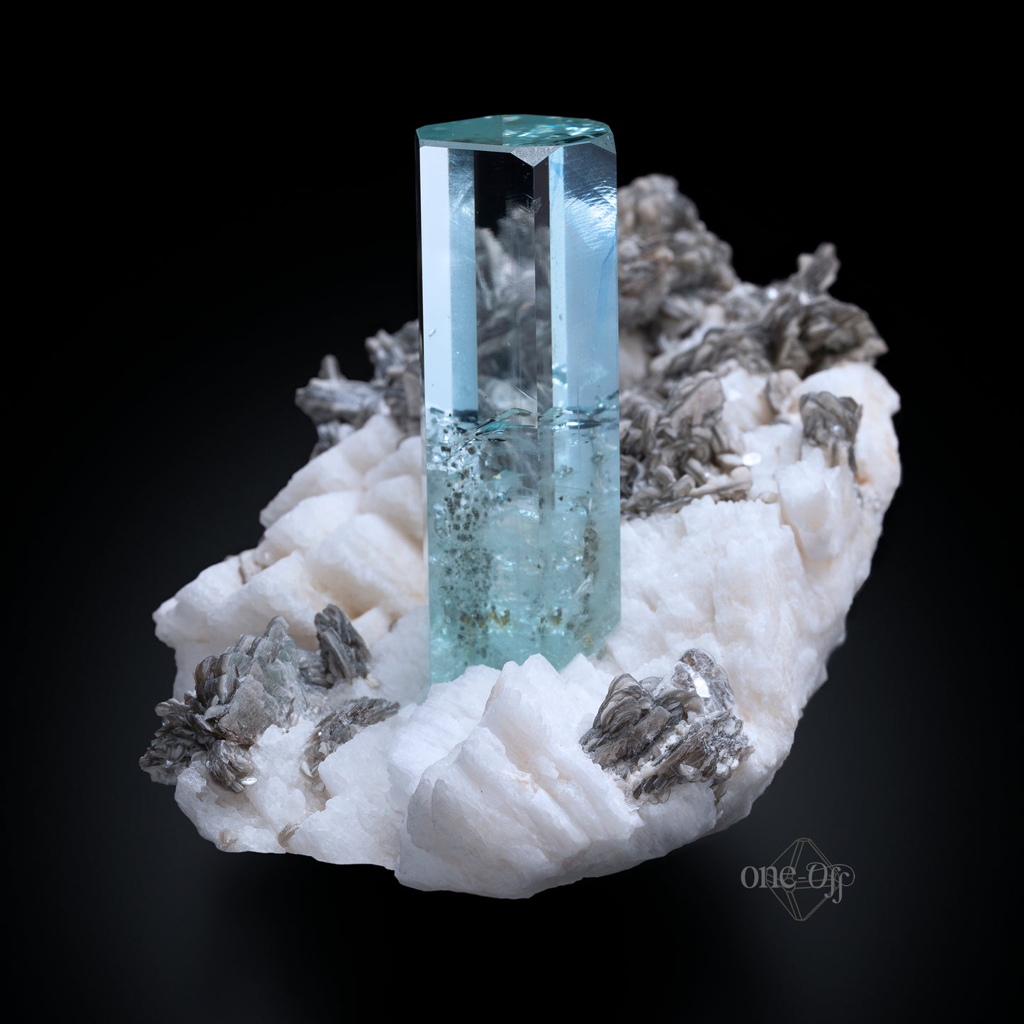 Aquamarine on Feldspar