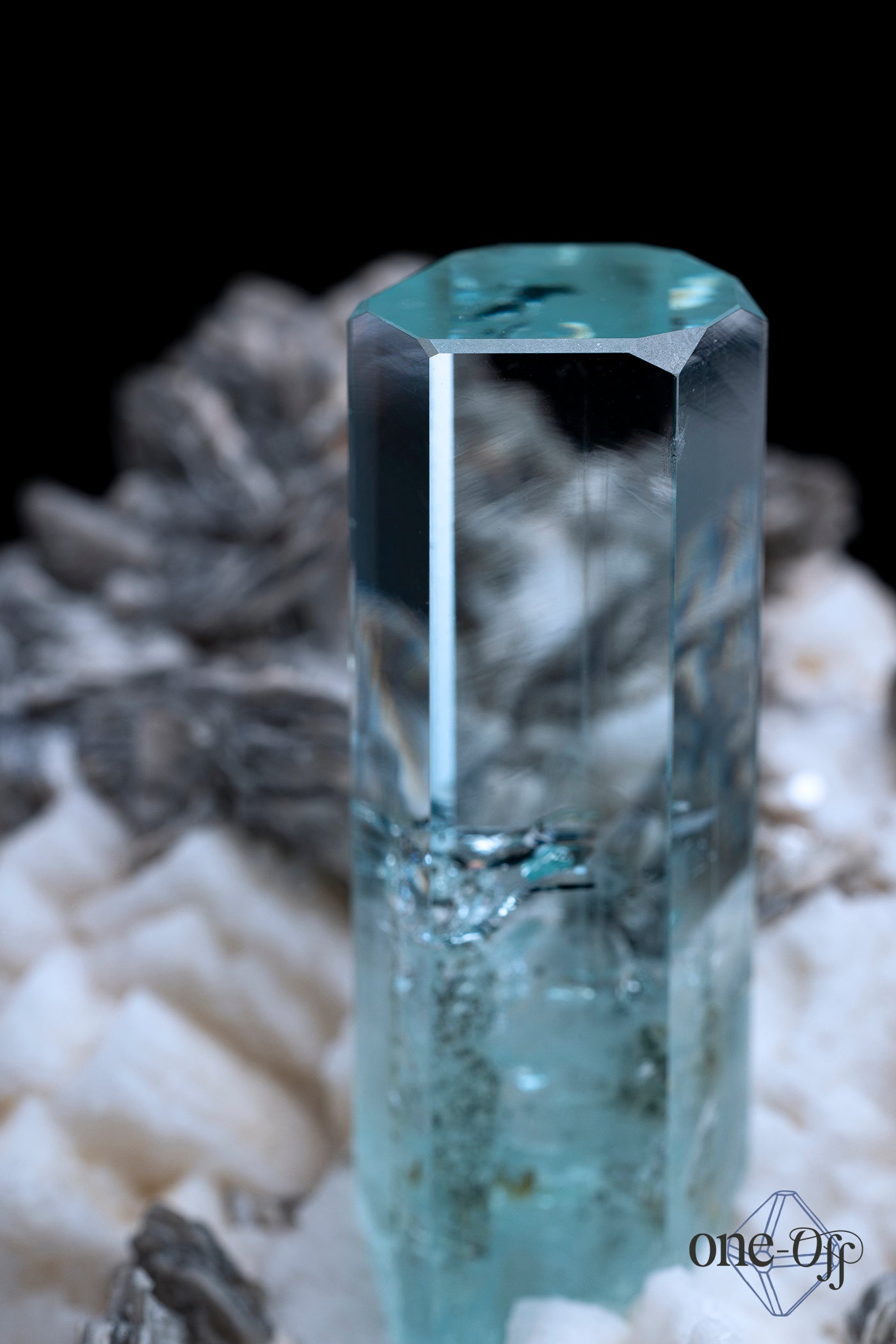 Aquamarine on Feldspar